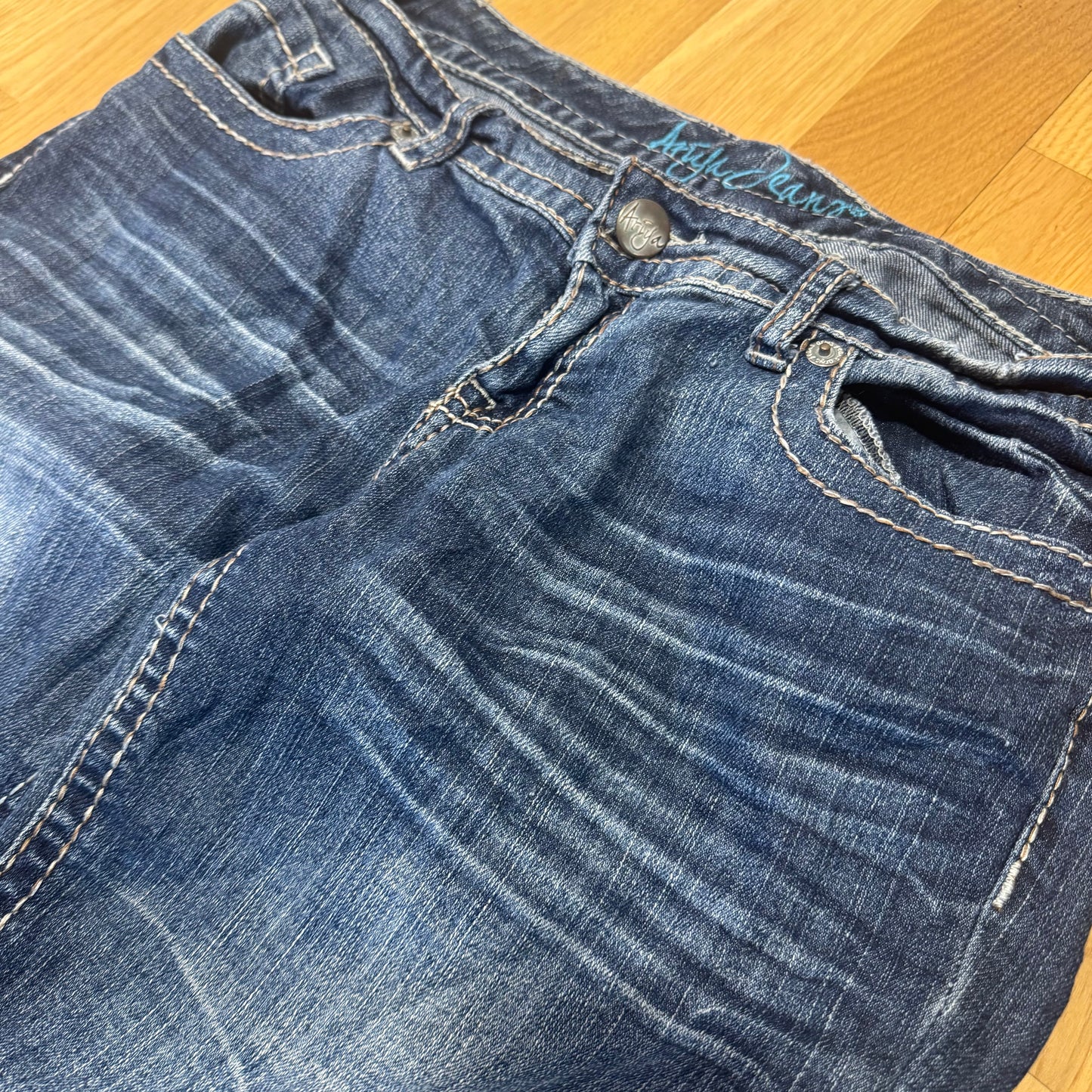 Ariya Japanese Y2K wide leg stone washed jeans