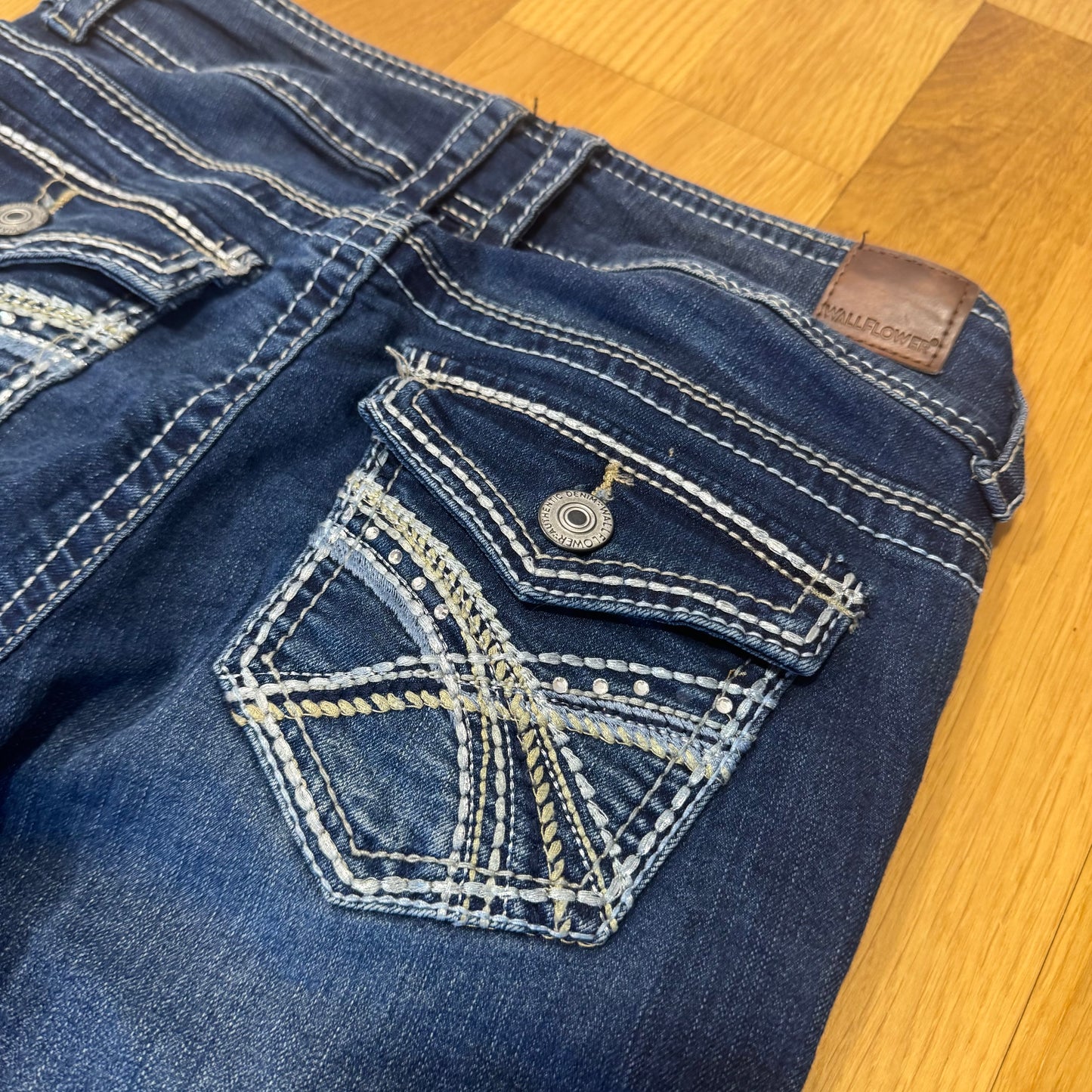 Wallflower Y2K vintage wide leg jeans