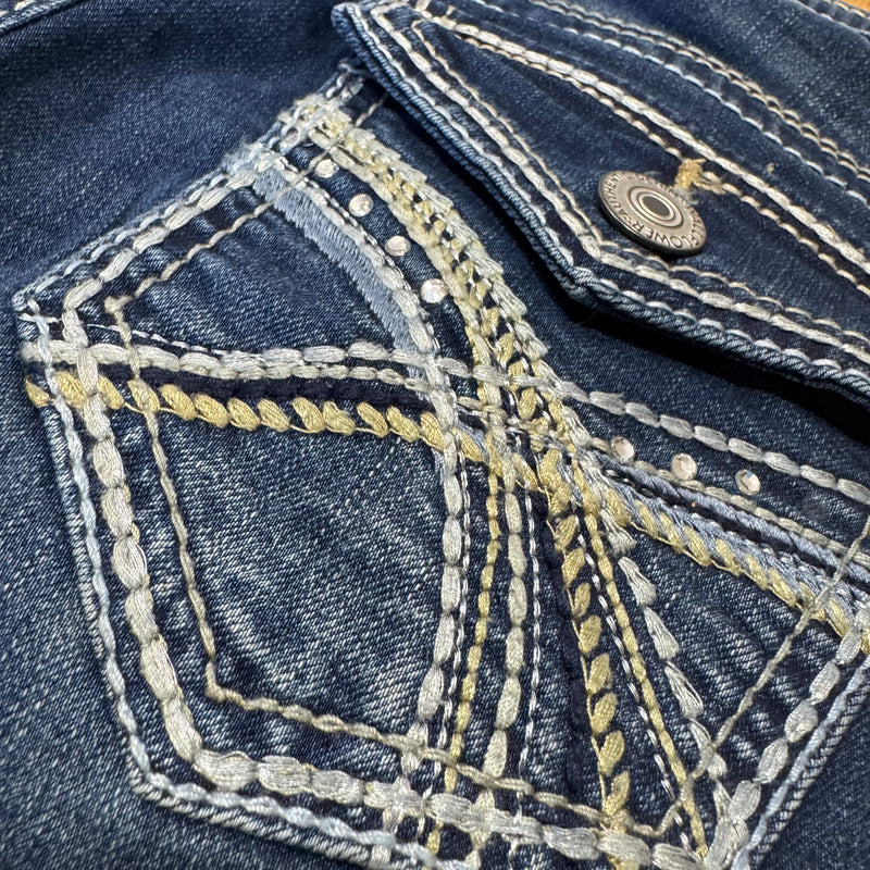 Detailansicht: Sourced limited accessories and clothes Wallflower Y2K vintage wide leg jeans – Logo, Nähte oder Material
