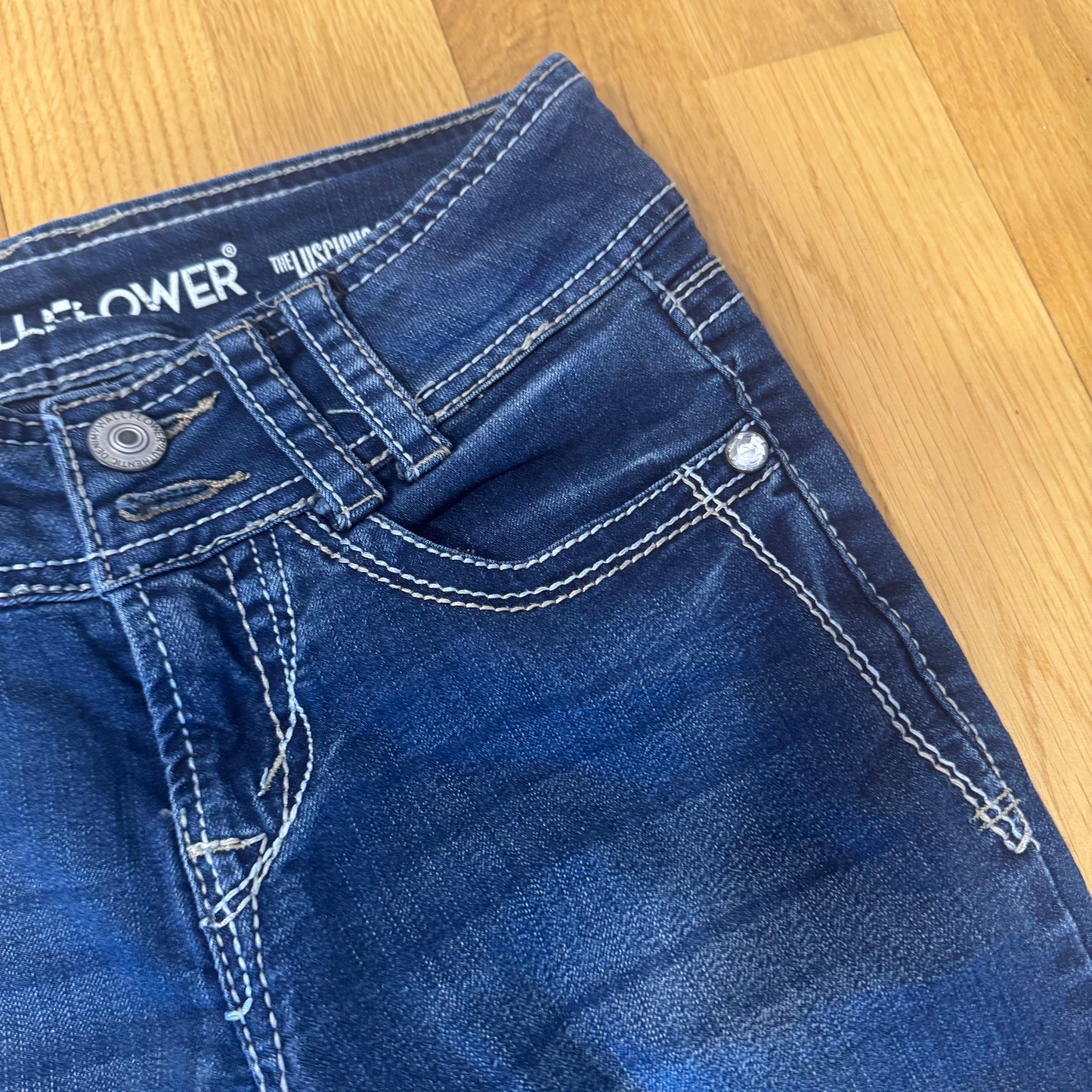 Wallflower Y2K vintage wide leg jeans