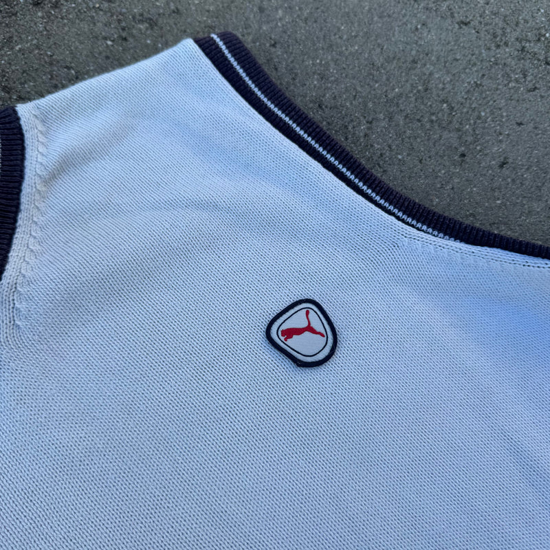 Detailansicht: Sourced limited accessories and clothes Vintage Puma 90s white vest – Logo, Nähte oder Material