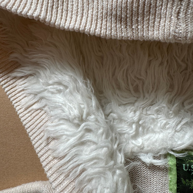 Detailansicht: Sourced limited accessories and clothes USPA zipup hoodie – Logo, Nähte oder Material