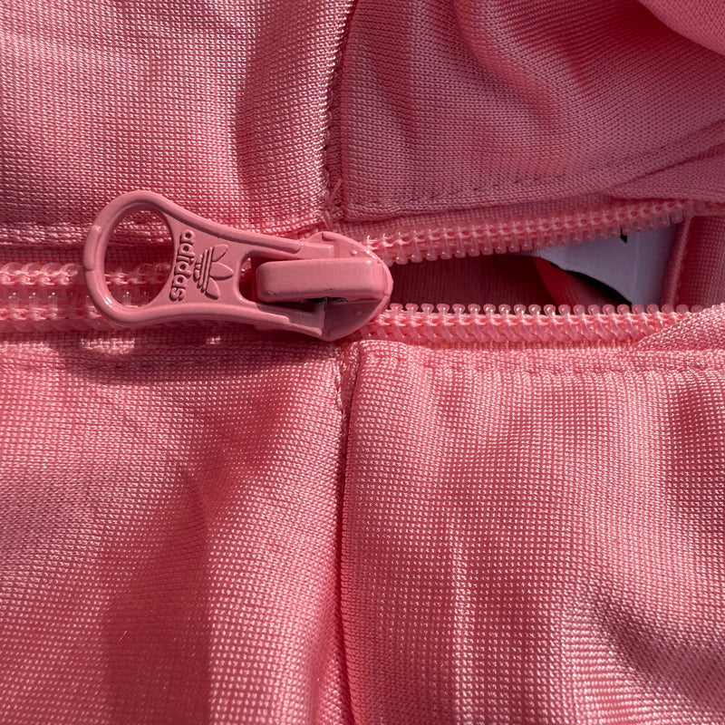 Detailansicht: Sourced limited accessories and clothes Adidas Y2K vintage pink track jacket – Logo, Nähte oder Material
