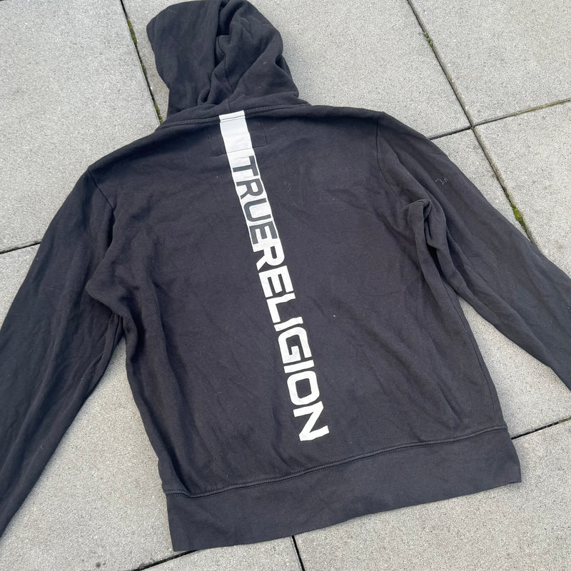 Detailansicht: Sourced limited accessories and clothes True Religion black streetwear zip hoodie – Logo, Nähte oder Material