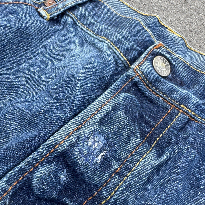 Detailansicht: Sourced limited accessories and clothes Evisu vintage Japanese denim jeans – Logo, Nähte oder Material