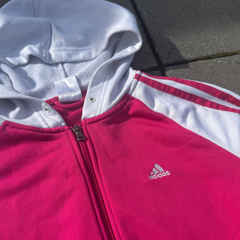 Detailansicht: Sourced limited accessories and clothes Adidas Y2K sportswear track jacket – Logo, Nähte oder Material