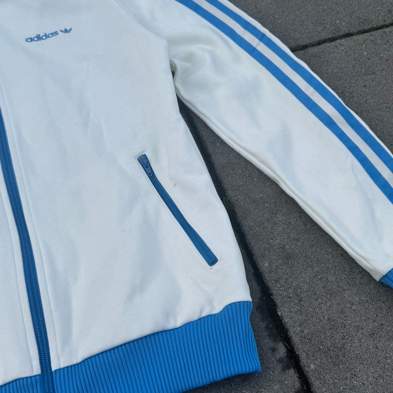 Detailansicht: Sourced limited accessories and clothes Adidas vintage 90s white track jacket – Logo, Nähte oder Material