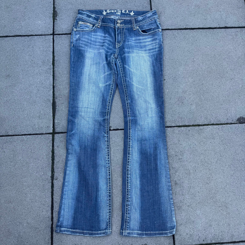 Detailansicht: Sourced limited accessories and clothes Grace in LA Y2K wide leg jeans – Logo, Nähte oder Material