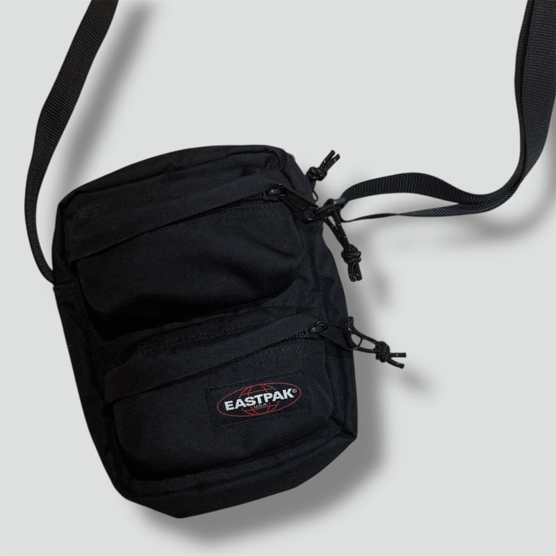 Sourced limited accessories and clothes Eastpak black shoulder bag – Secondhand Streetwear