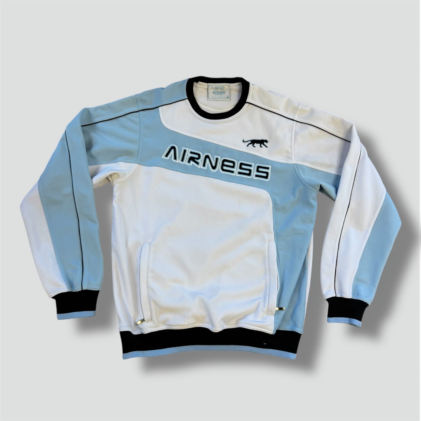 Airness streetwear style white sweatshirt