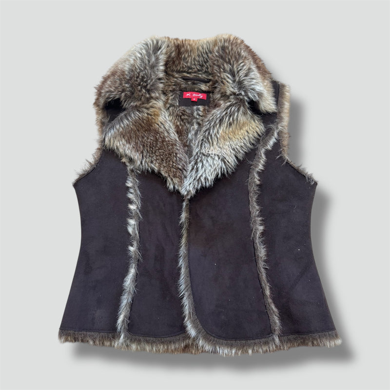 Sourced limited accessories and clothes Derhy vintage fur-like patches vest – Secondhand Streetwear