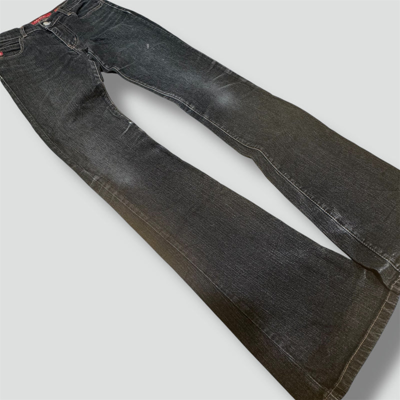 Detailansicht: Sourced limited accessories and clothes Miss Sixty black high waist wide leg jeans – Logo, Nähte oder Material