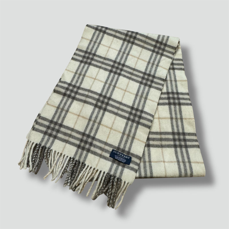 Sourced limited accessories and clothes Burberry London vintage lambswool scarf – Secondhand Streetwear