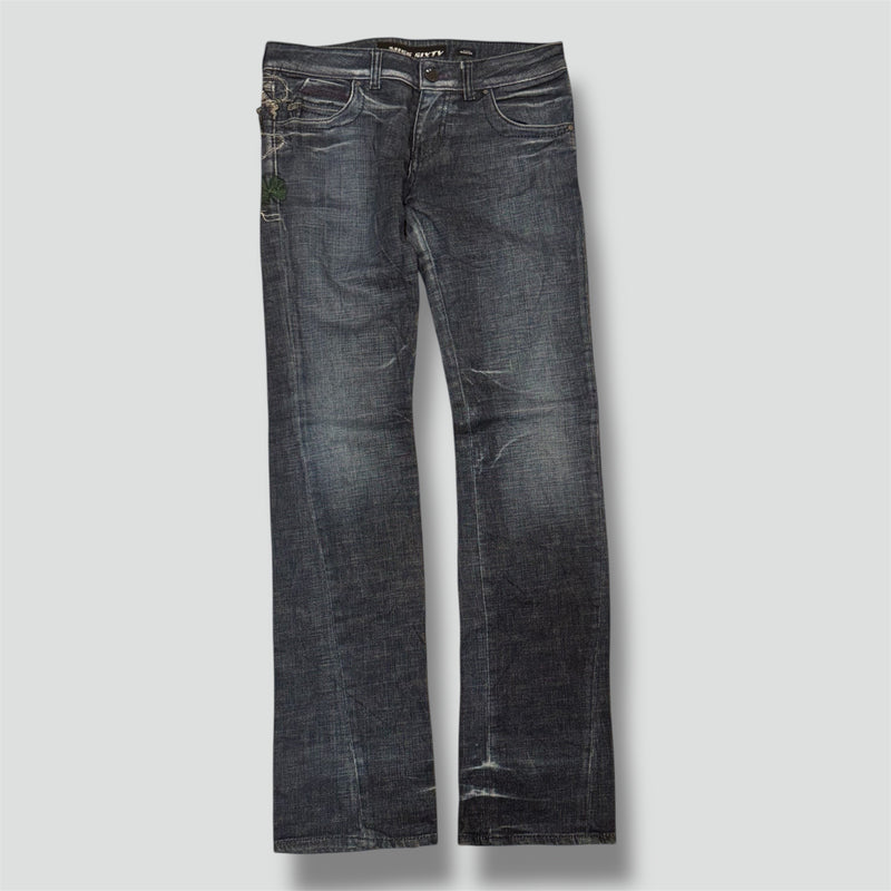 Detailansicht: Sourced limited accessories and clothes Miss Sixty floral y2k stone washed straight jeans – Logo, Nähte oder Material