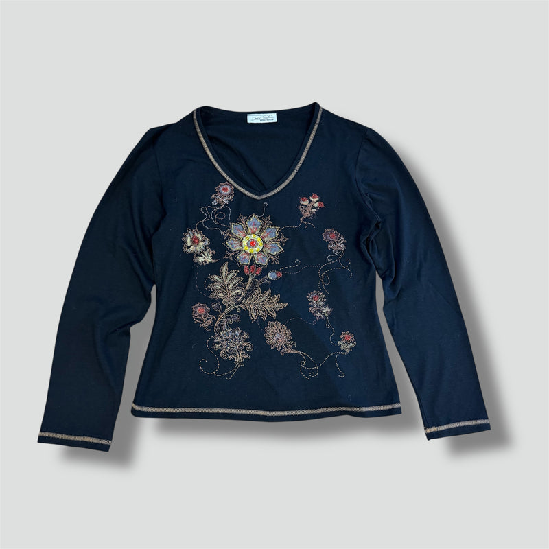 Sourced limited accessories and clothes Millenium floral vintage women’s long sleeve – Secondhand Streetwear