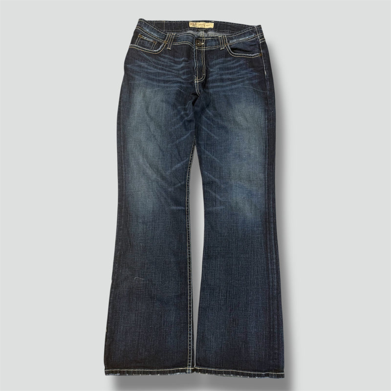 Detailansicht: Sourced limited accessories and clothes BKE Wendy Y2K stone washed wide leg jeans – Logo, Nähte oder Material