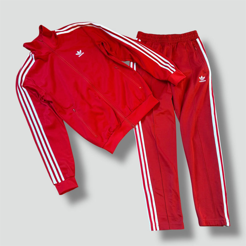 Sourced limited accessories and clothes Adidas Y2K red vintage track set (jacket and pants) – Secondhand Streetwear