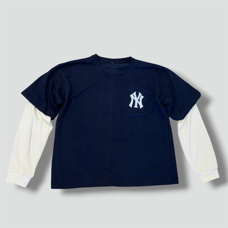 Sourced limited accessories and clothes Yankees custom made navy-blue longsleeve – Secondhand Streetwear