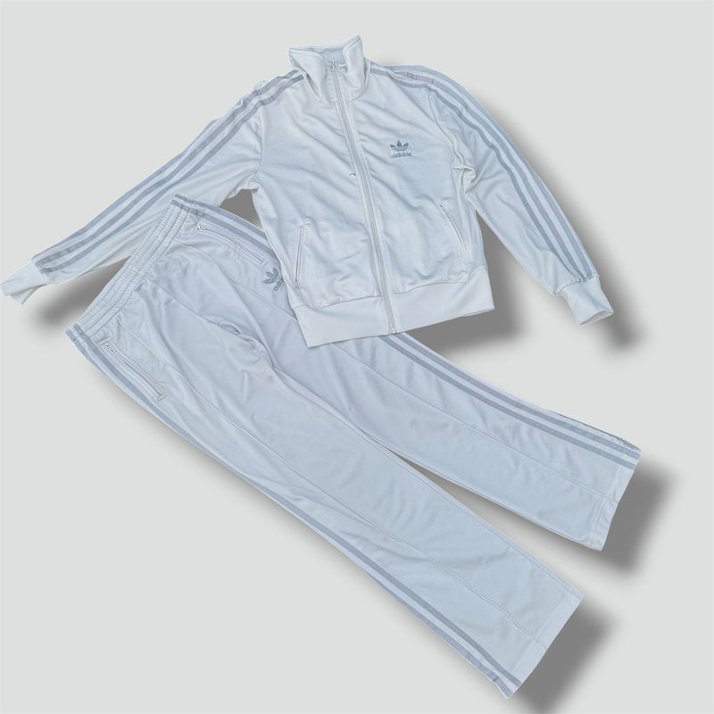 Sourced limited accessories and clothes Adidas Firebird y2k vintage white track set – Secondhand Streetwear