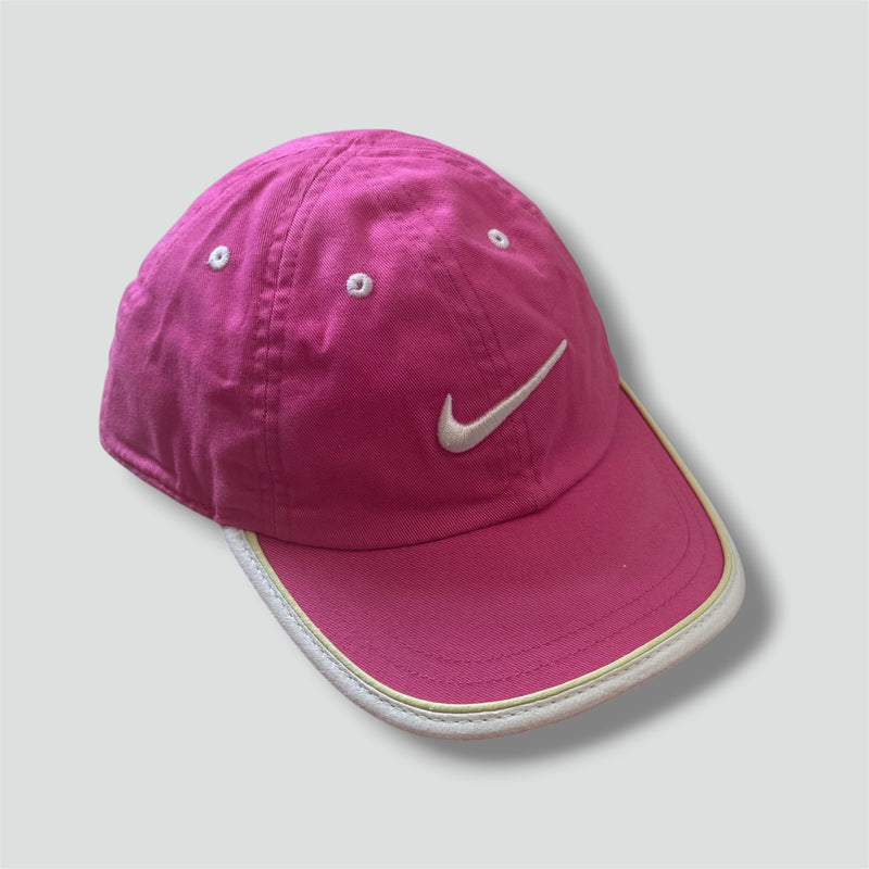 Sourced limited accessories and clothes Pink vintage 90s Nike cap – Secondhand Streetwear