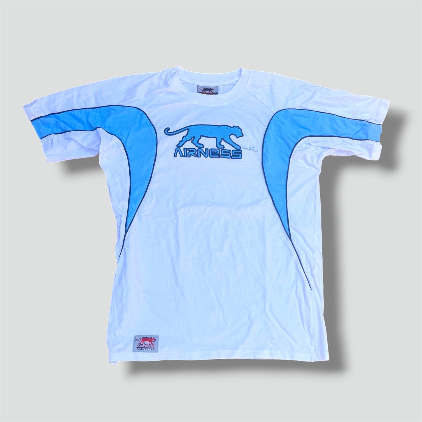 Airness streetwear white t-shirt