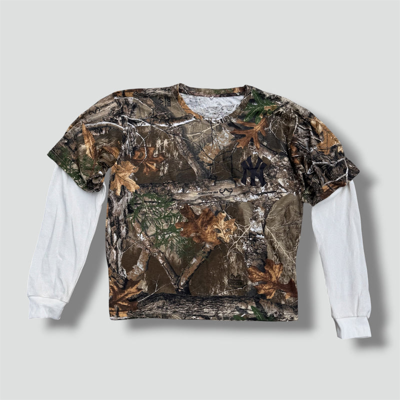 Sourced limited accessories and clothes Yankees custom made camouflage longsleeve black – Secondhand Streetwear