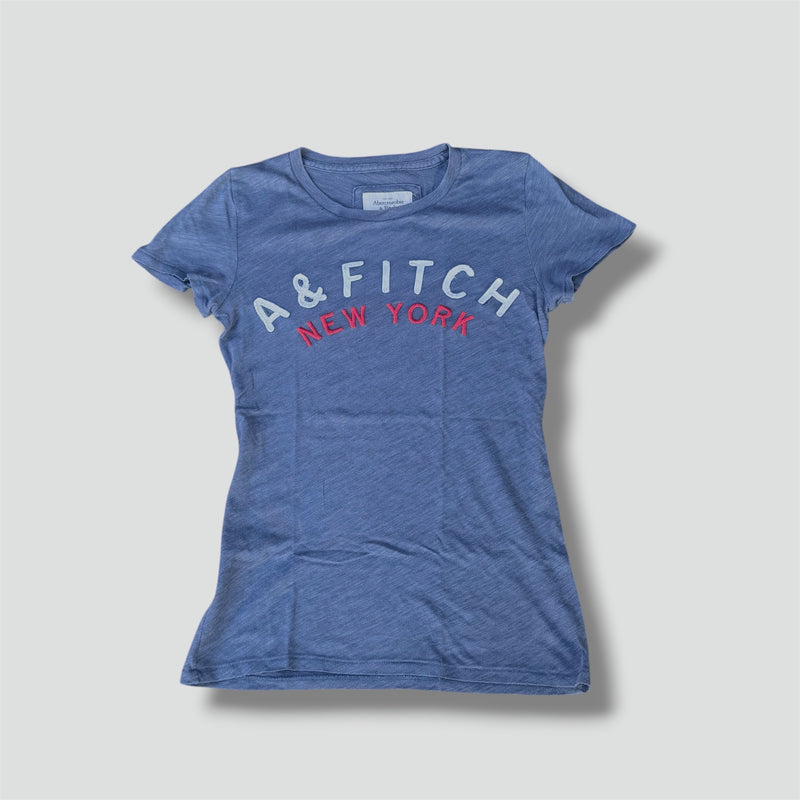 Sourced limited accessories and clothes Abercrombie & Fitch classic grey t-shirt – Secondhand Streetwear