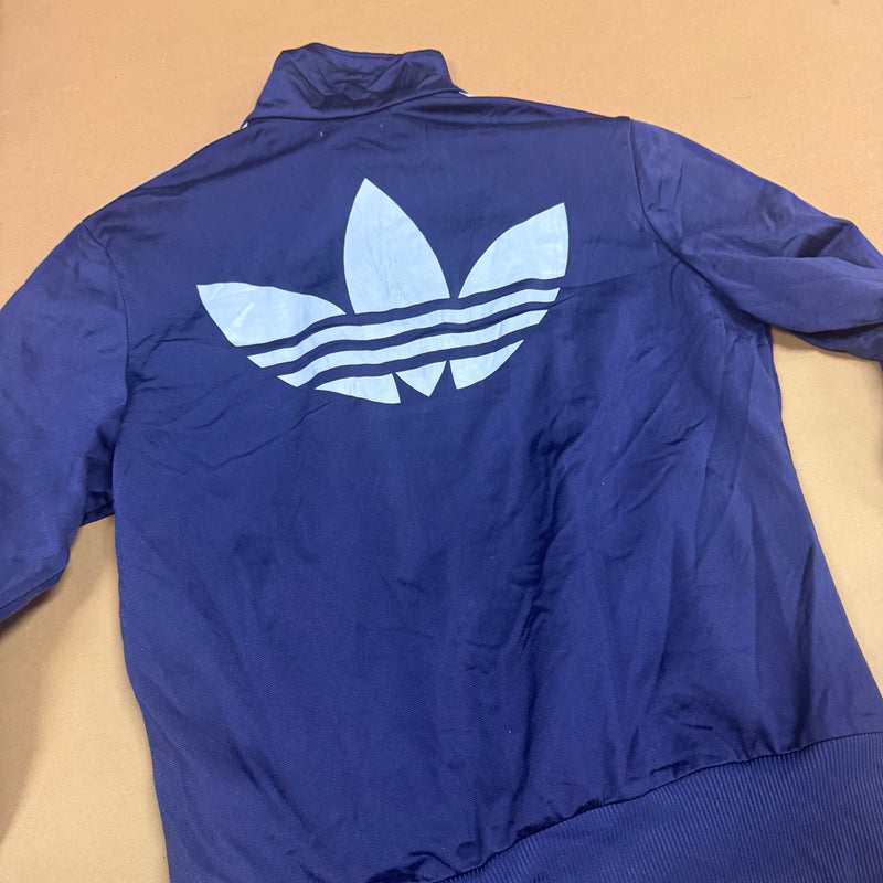 Detailansicht: Sourced limited accessories and clothes Adidas Firebird y2k purple track jacket – Logo, Nähte oder Material