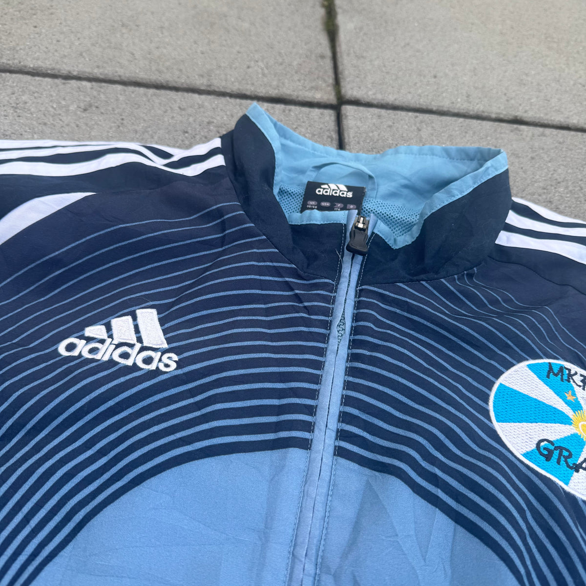 Adidas Gratew Uruguay football track jacket – Close-up 4