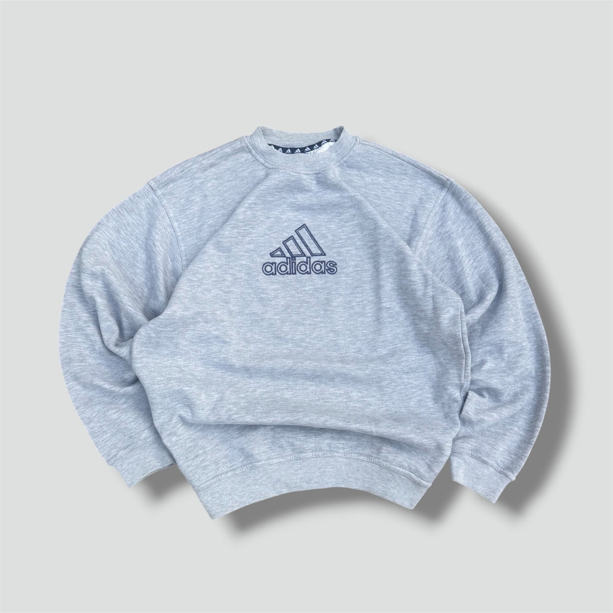 Adidas grey streetwear 00s sweatshirt