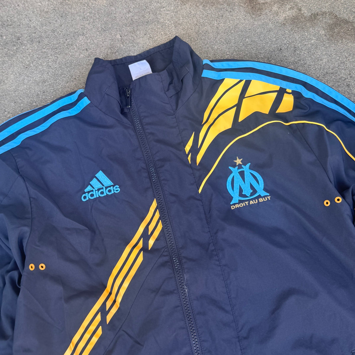 Adidas Marseille sportswear 00s track jacket – Close-up 1