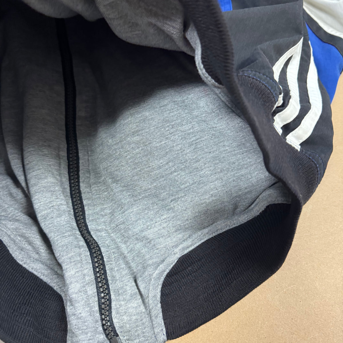 Adidas training vintage 90s track jacket – Close-up 4