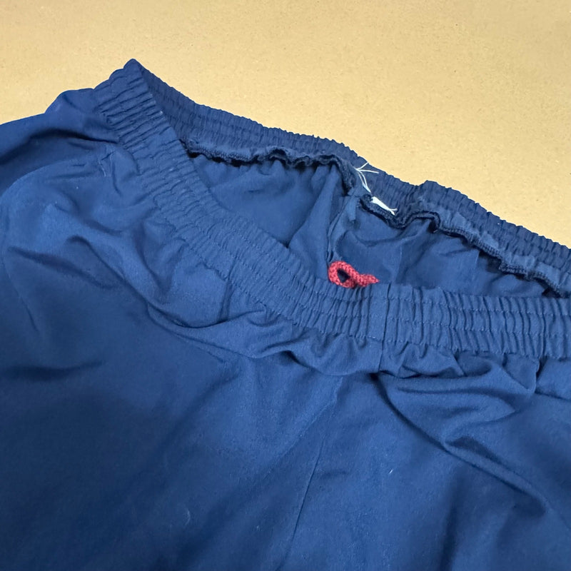 Detailansicht: Sourced limited accessories and clothes Adidas vintage baggy track pants – Logo, Nähte oder Material