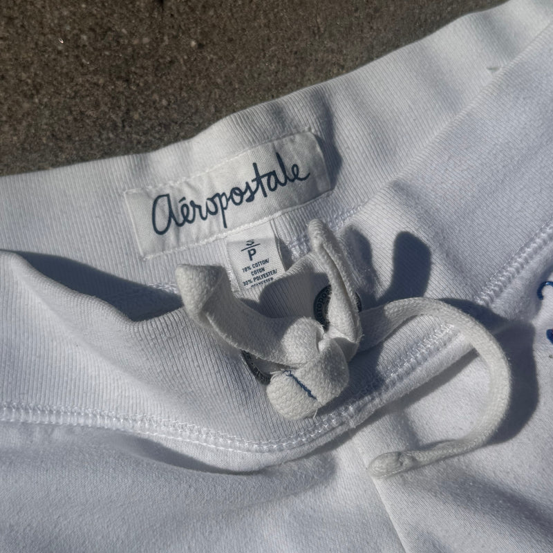 Detailansicht: Sourced limited accessories and clothes Aeropostale Y2K pirate pants – Logo, Nähte oder Material