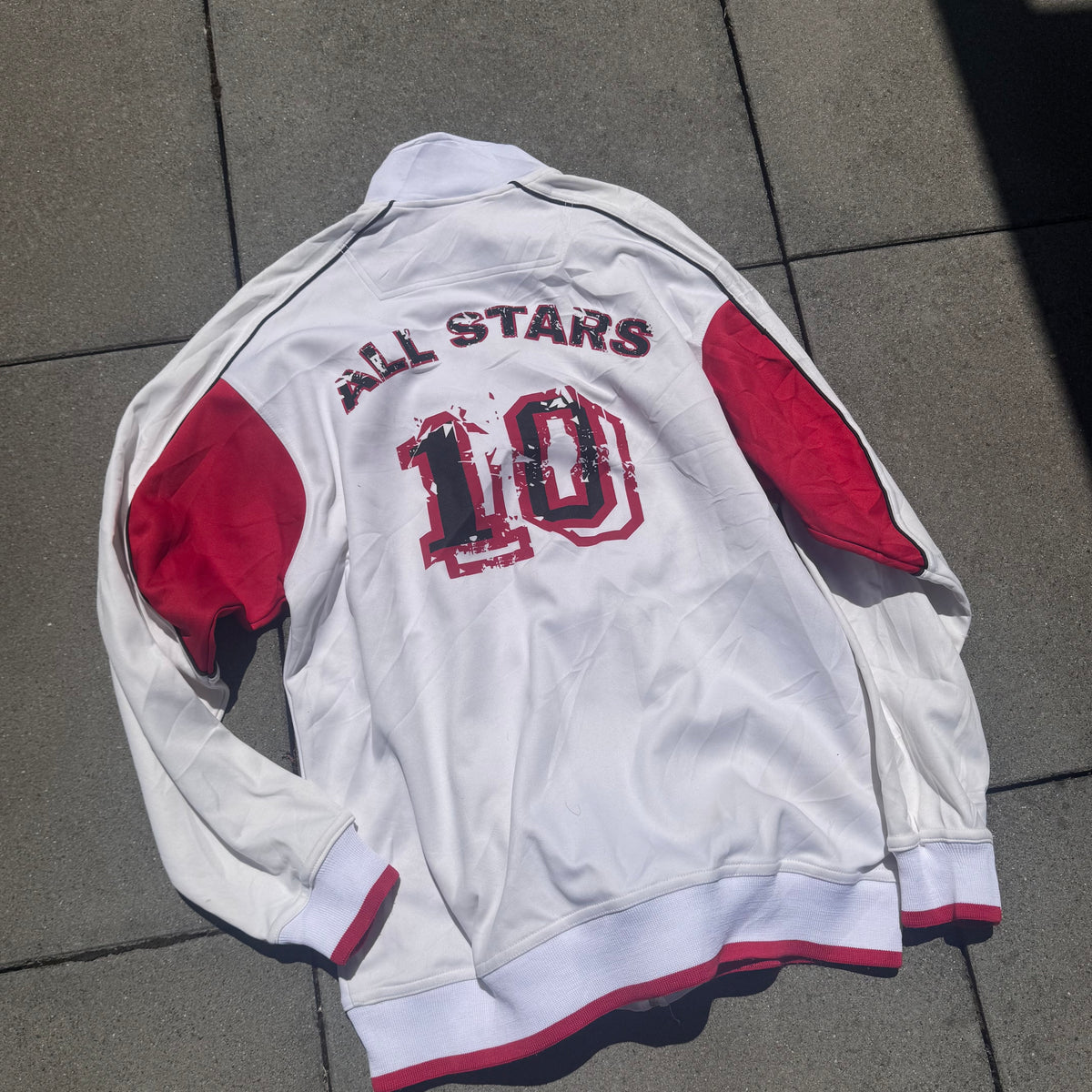 Airness Allstars white streetwear track jacket – Close-up 3