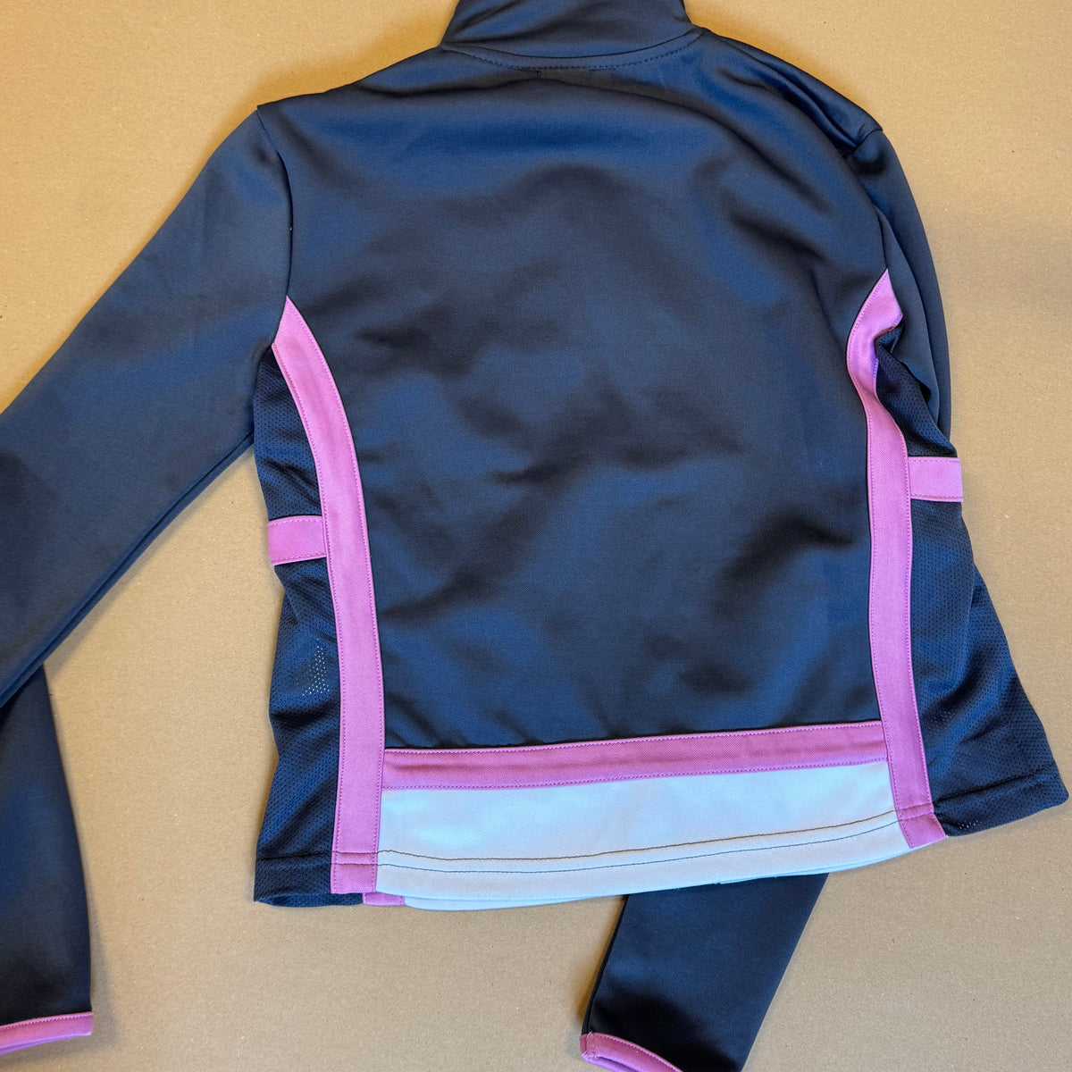 Airness grey and pink women's track jacket – Close-up 4