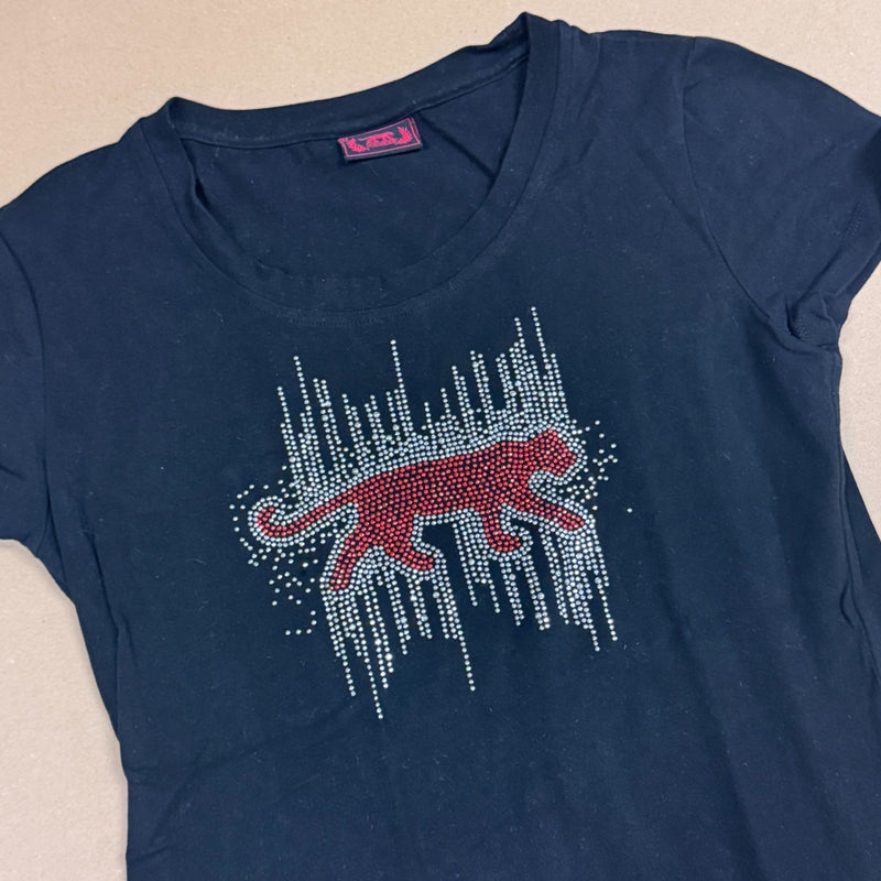 Detailansicht: Sourced limited accessories and clothes Airness rhinestones Y2K black T-shirt – Logo, Nähte oder Material
