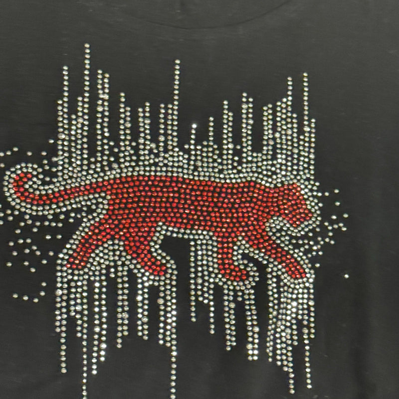 Detailansicht: Sourced limited accessories and clothes Airness rhinestones Y2K black T-shirt – Logo, Nähte oder Material