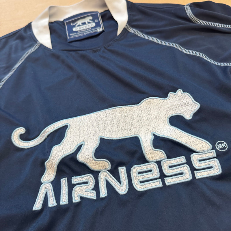Detailansicht: Sourced limited accessories and clothes Airness Streetwear summer t-shirt – Logo, Nähte oder Material