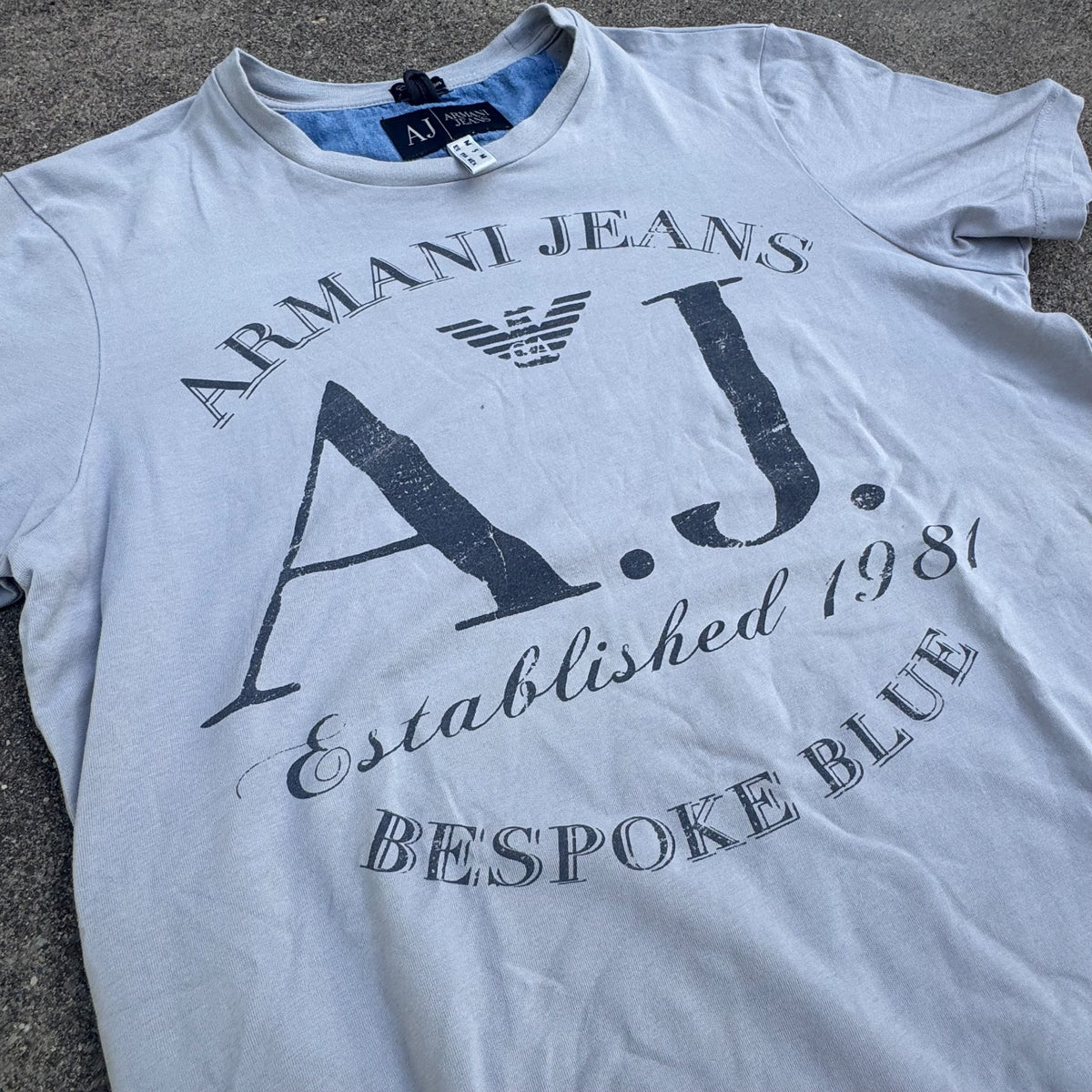Armani Jeans Bespoke blue vintage T-shirt – Close-up 1