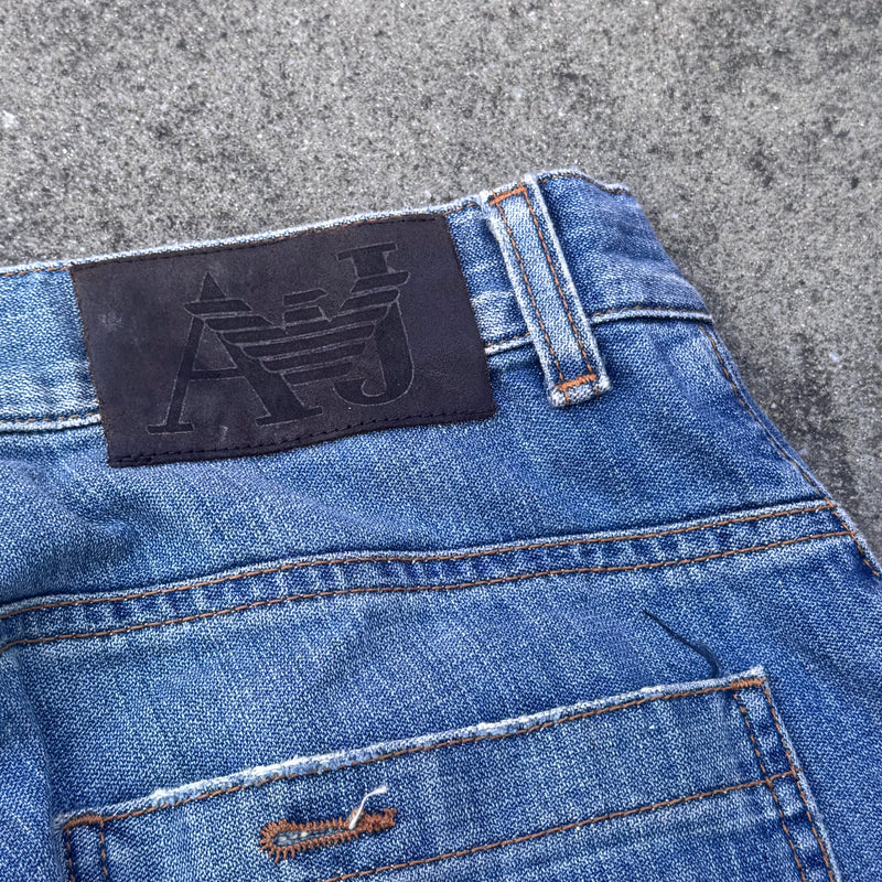 Detailansicht: Sourced limited accessories and clothes Armani Jeans vintage straight leg denim – Logo, Nähte oder Material