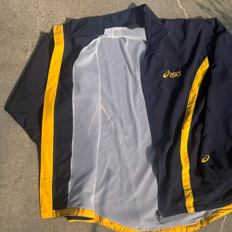 Detailansicht: Sourced limited accessories and clothes Asics vintage track jacket – Logo, Nähte oder Material