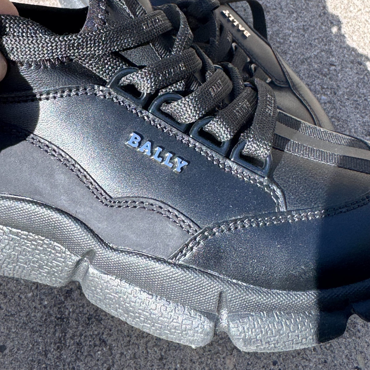 Bally Switzerland black sneakers – Close-up 4