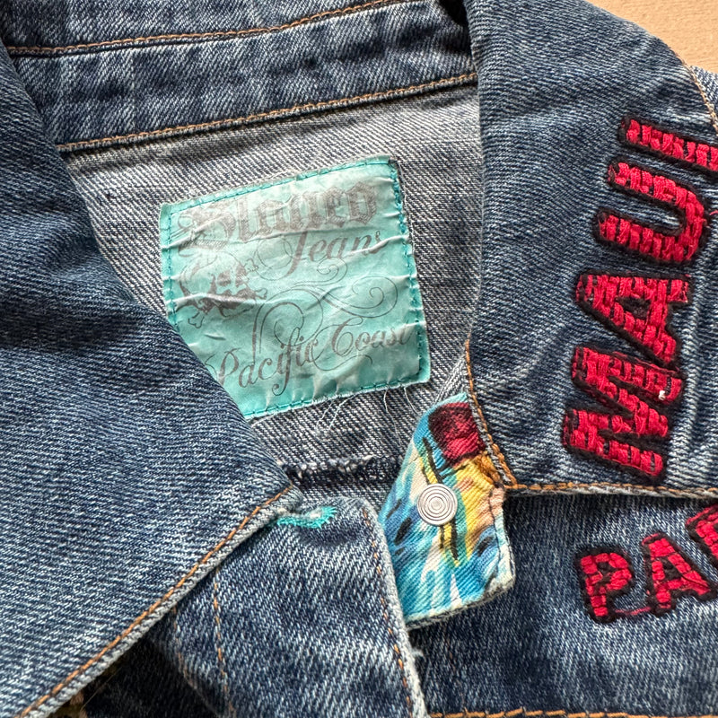 Detailansicht: Sourced limited accessories and clothes Blanco Jeans embroidered retro women’s denim jacket – Logo, Nähte oder Material