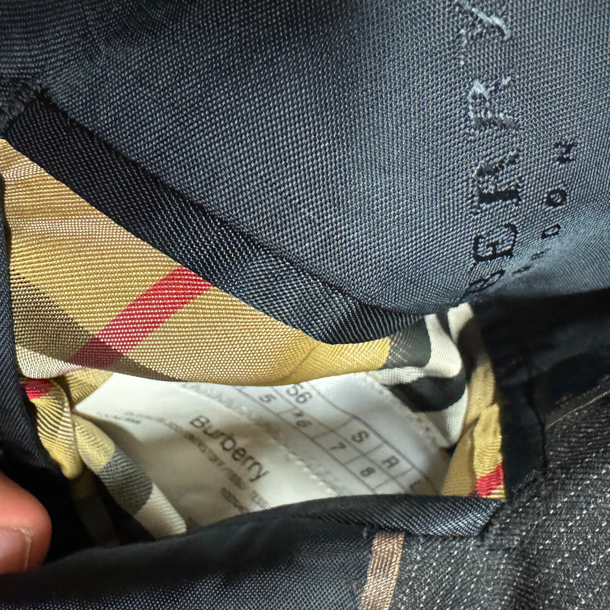 Burberry London classic blazer – Close-up 4