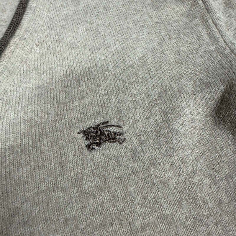 Detailansicht: Sourced limited accessories and clothes Burberry London cropped women’s long sleeve – Logo, Nähte oder Material
