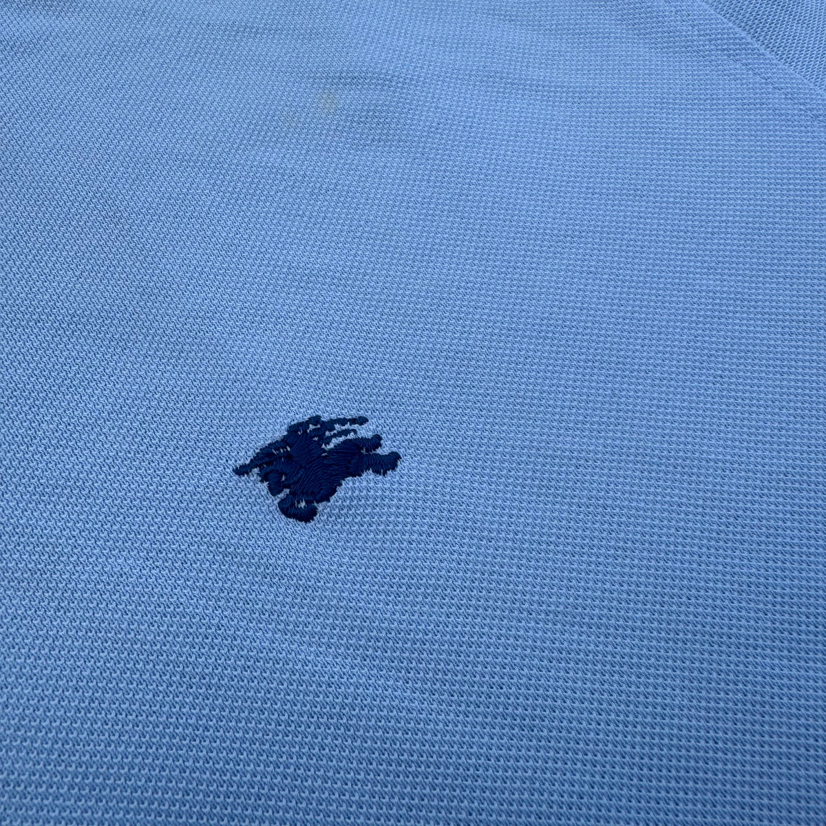 Burberry London skyblue vintage poloshirt – Close-up 2