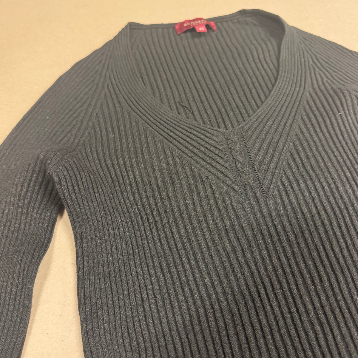 Burberry London slim fit women’s long sleeve – Close-up 3
