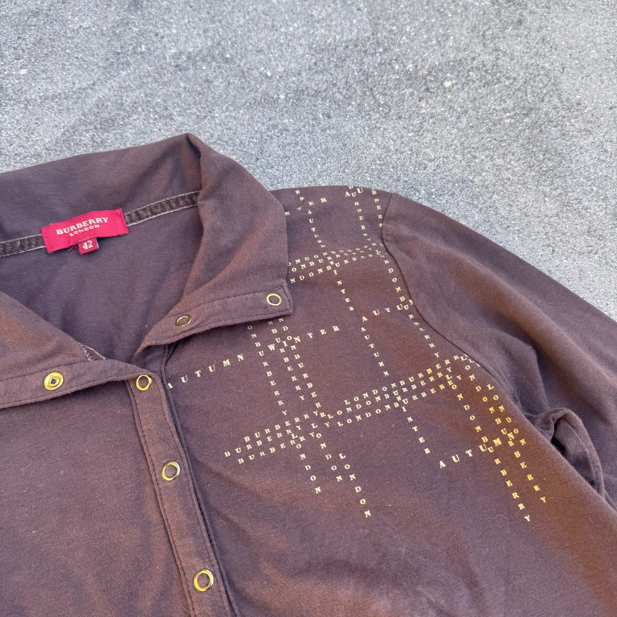 Burberry London vintage brown women's polo – Close-up 1