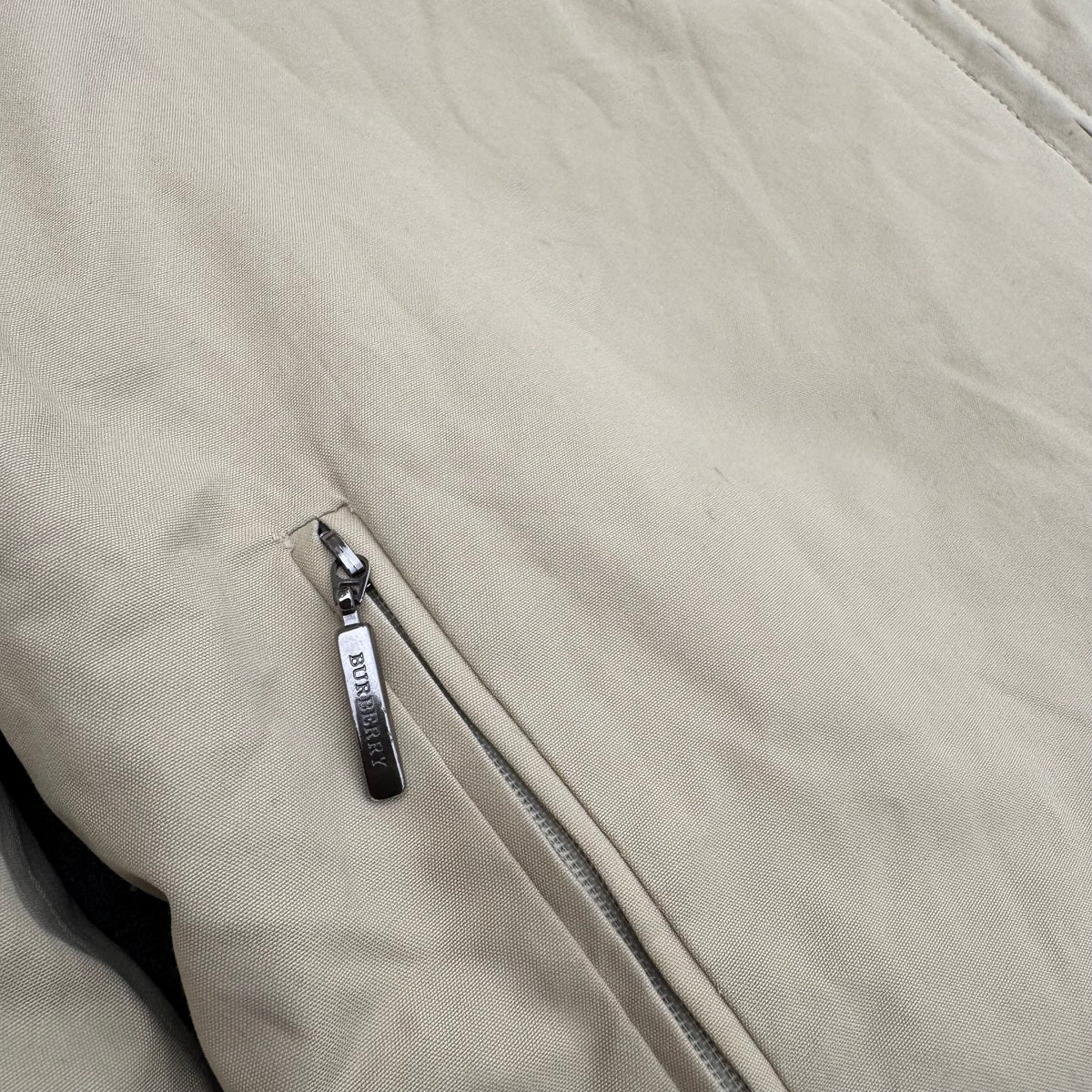 Burberry London vintage lambswool coat – Close-up 3